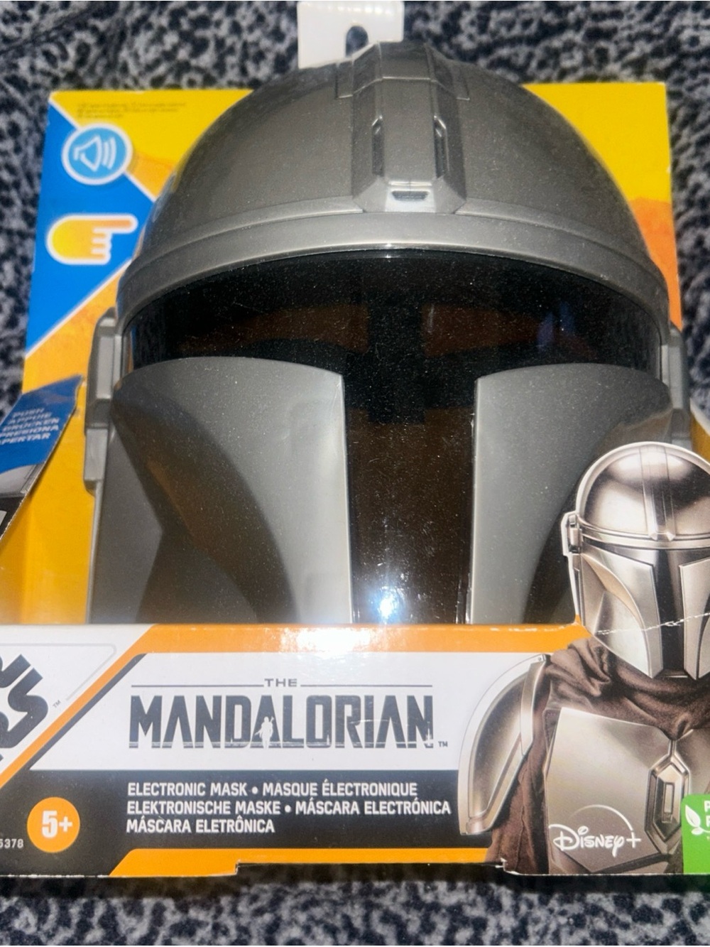 Star Wars THE MANDALORIAN ELECTRONIC MASK Sound Effects Helmet Hasbro Disney Toy